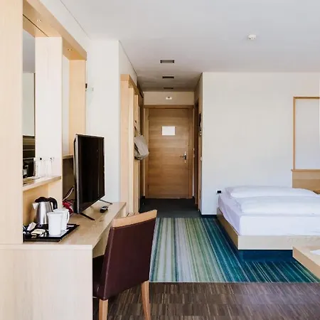Отель Salin & Mountain 4*