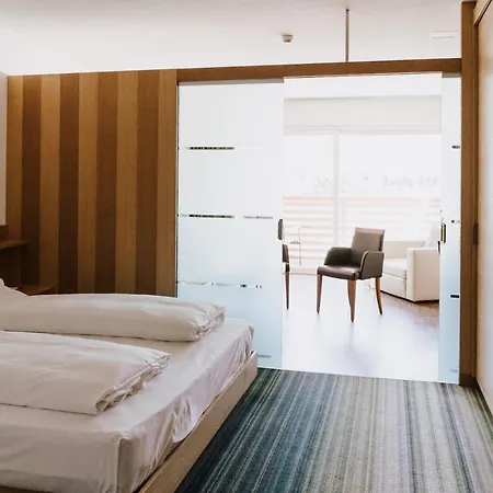 Salin & Mountain Hotel 4*