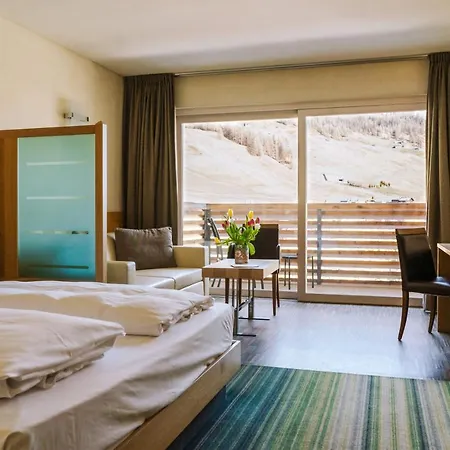 Salin & Mountain Hotel