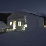 Salin & Mountain Hotel
