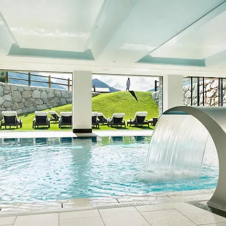 Salin & Mountain Hotel