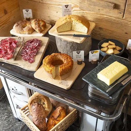 Salin & Mountain Hotel 4*