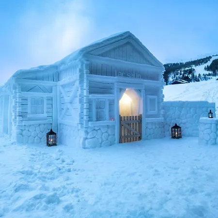 Salin & Mountain Hotel