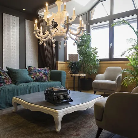 Salin & Mountain Hotel