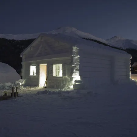 Salin & Mountain Hotel