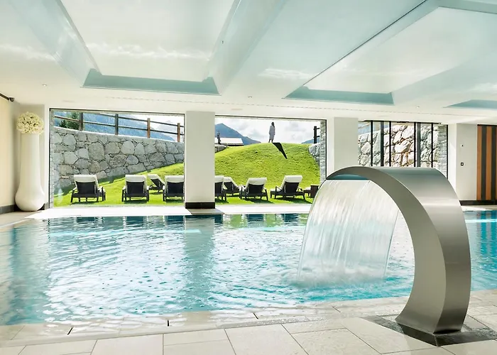 Salin & Mountain Hotel