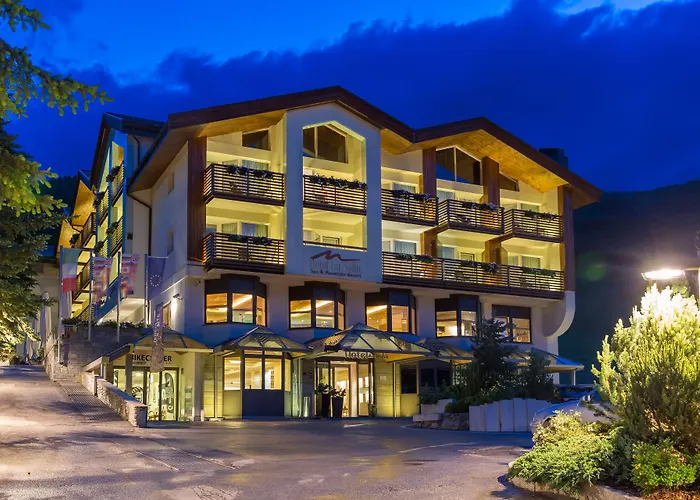 Salin & Mountain Hotel